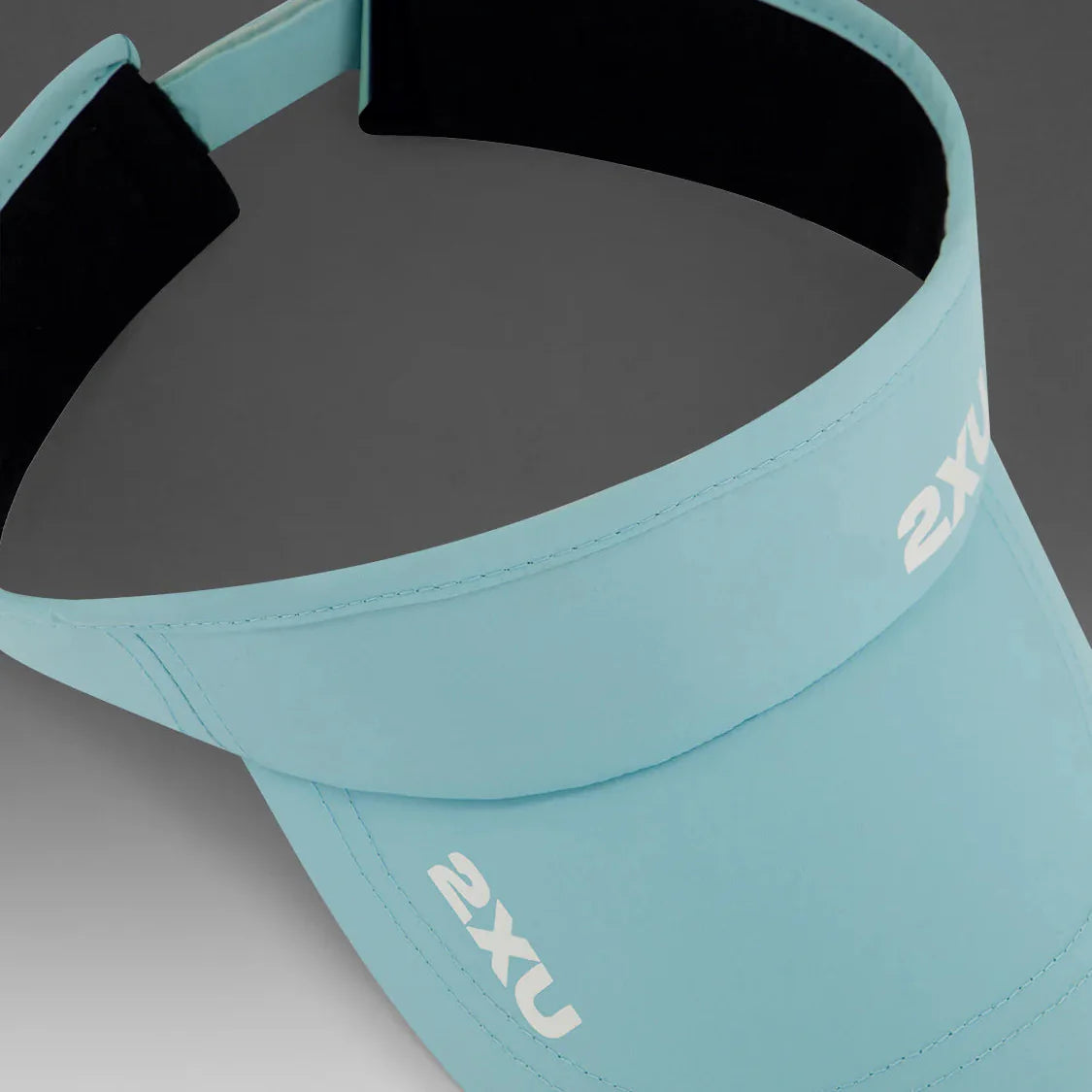 2XU Run Visor | Retro Blue / White
