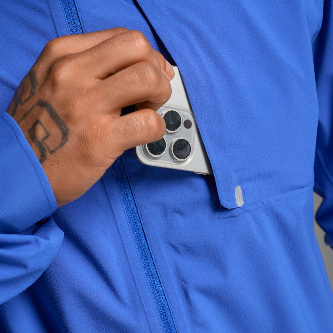 2XU Ignition Shield Jacket | Surf / Silver Reflective | Mens