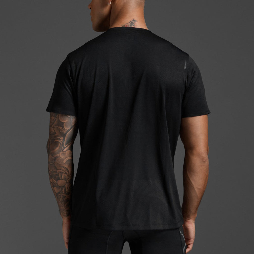 2XU Light Speed Tech Tee | Black / Black Reflective | Mens