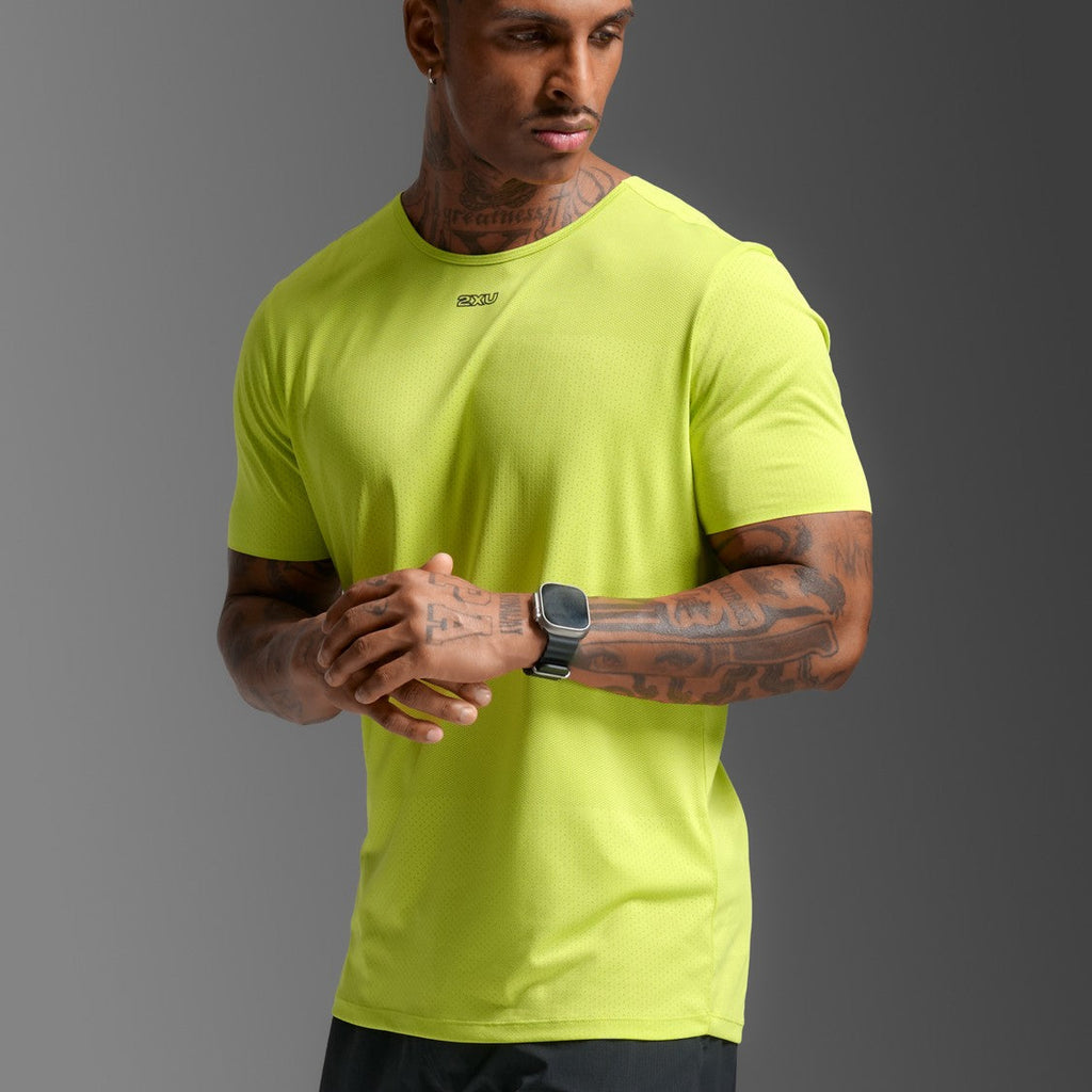 2XU Light Speed Tech Tee | Volt / Black Reflective | Mens