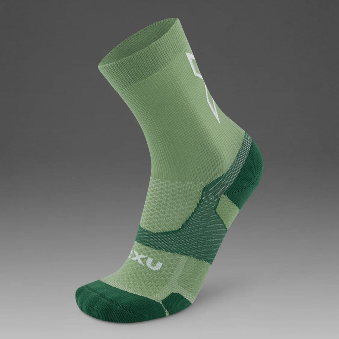 2XU Vectr Socks | Light Cushion | Crew Length | Eucalyptus / Fern Green