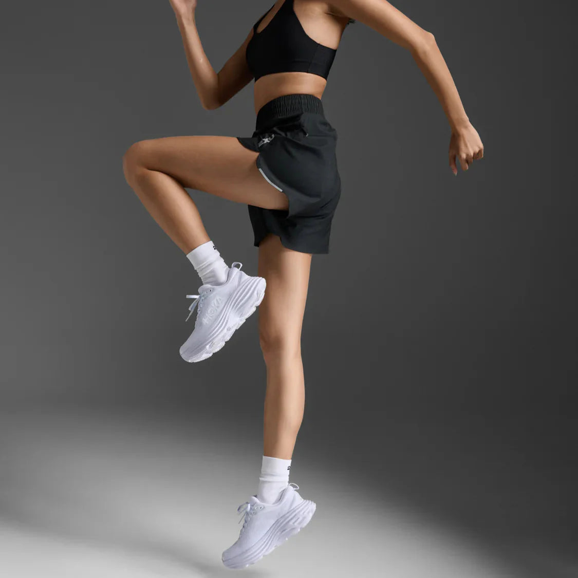 2XU Aero Hi-Rise 4 Inch Shorts | Black / Silver Reflective | Womens