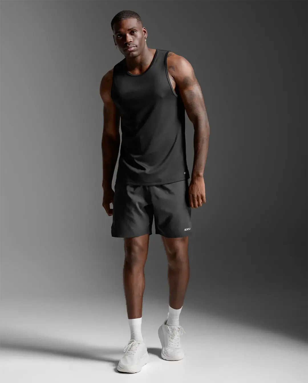 2XU Men's Aero Mesh Tank - Black/Silver Reflective