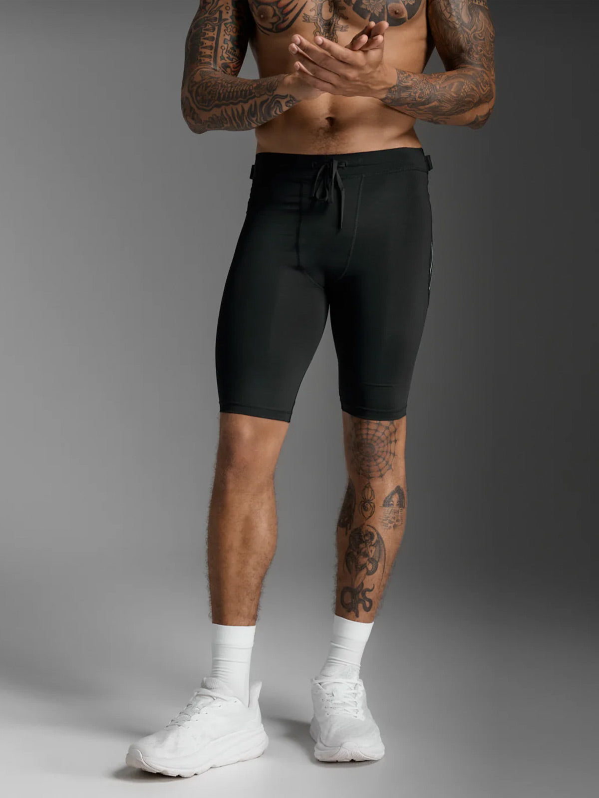 2XU Men's Aero Mesh Compression Shorts - Black/Silver Reflective