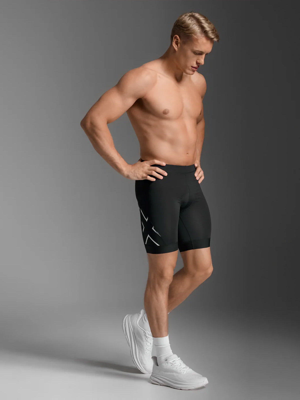 2XU Men's Core Tri 8inch Shorts - Black/White
