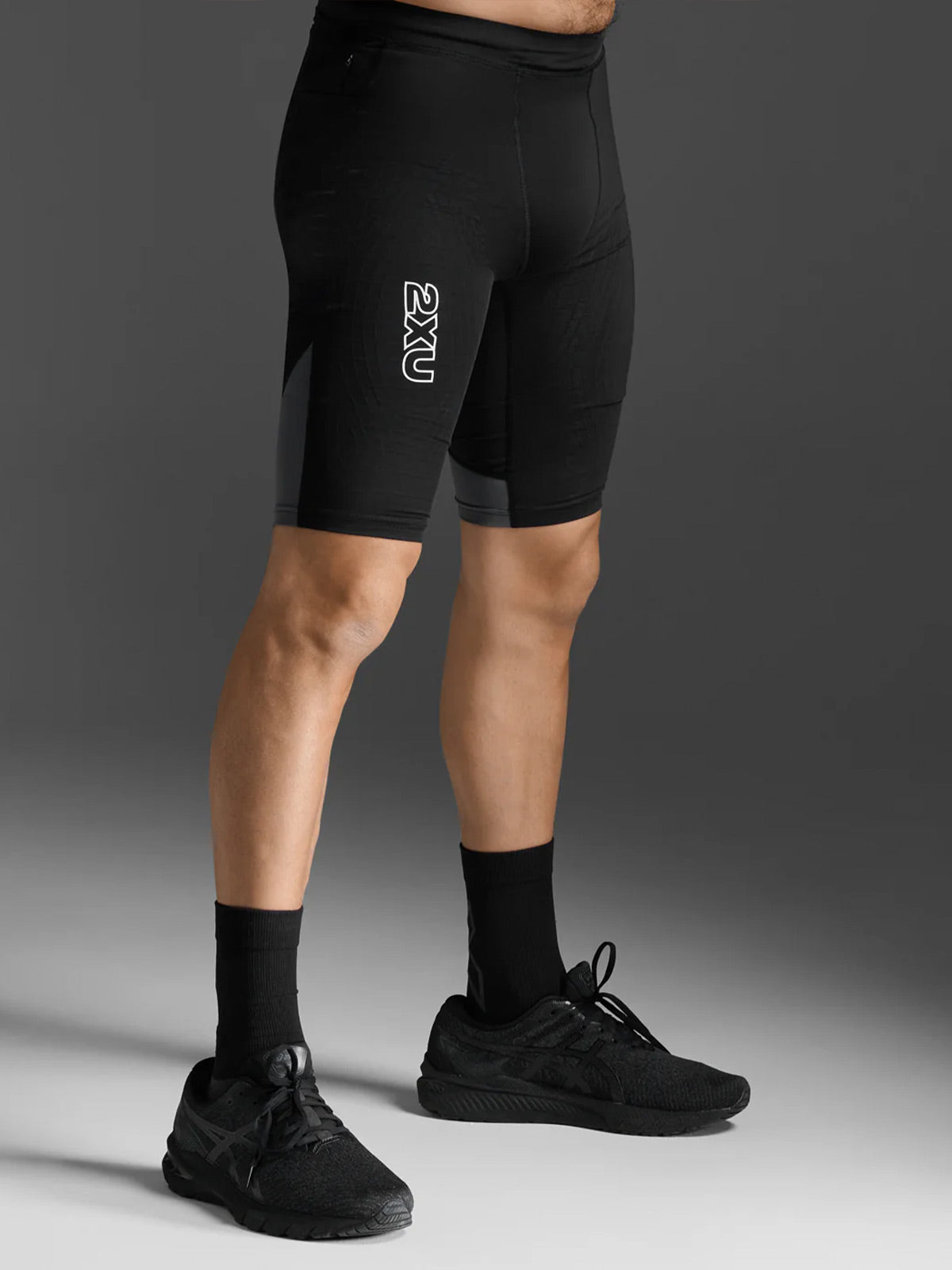 2XU Men's Light Speed React Comp Shorts - Black/White Reflective