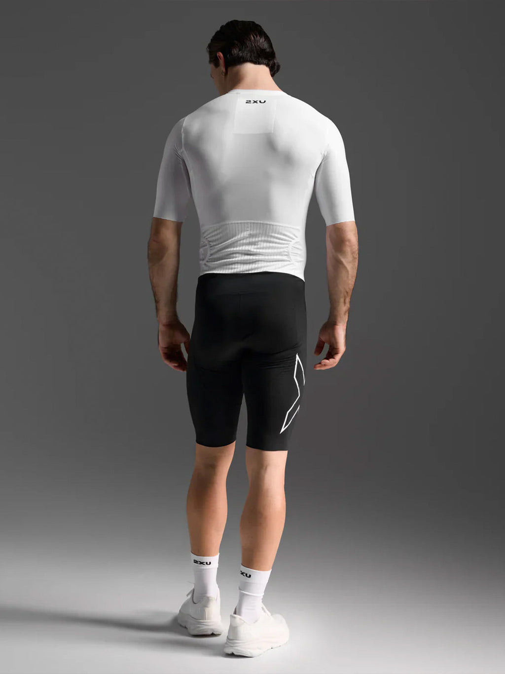 2XU Men's Light Speed React Sleeved Trisuit - Black/White