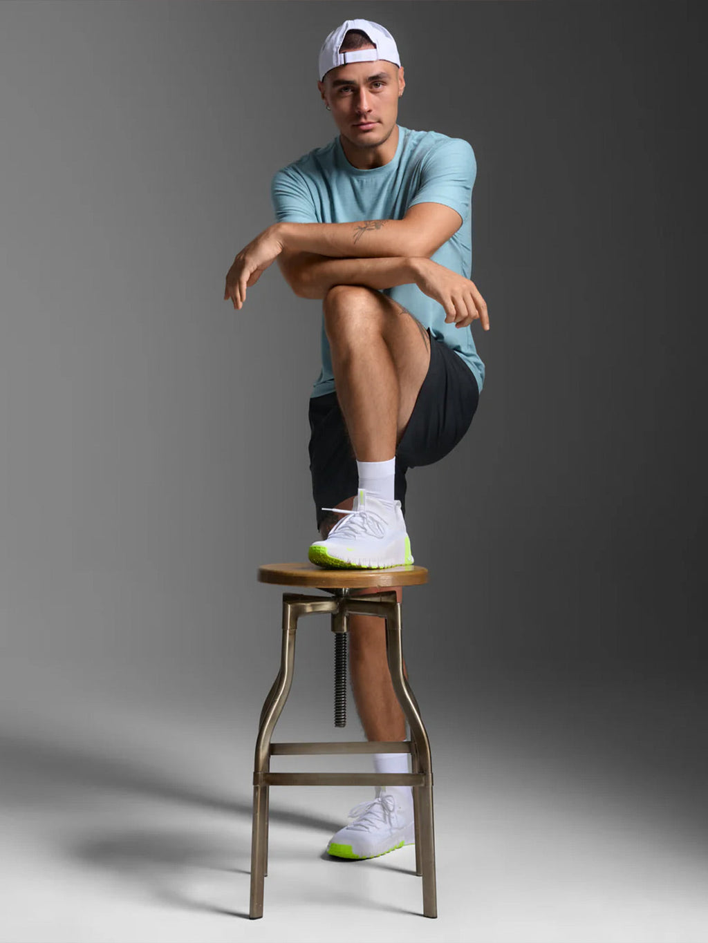 2XU Men's Signature Soft Jersey Tee - Chambray/Chambray