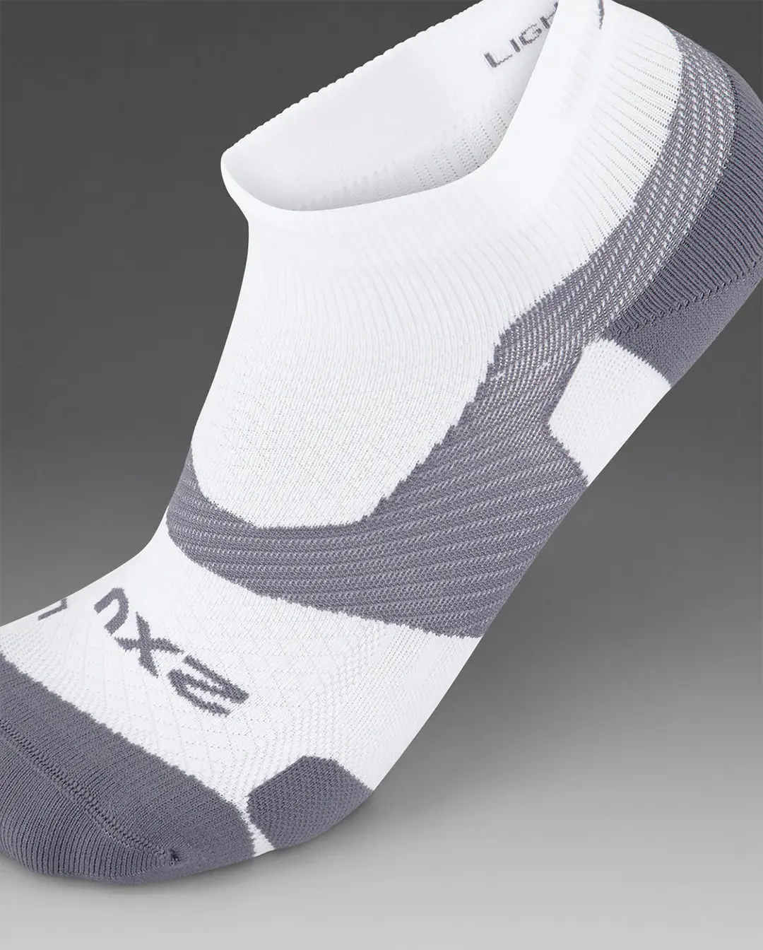2XU Unisex's Vectr Light Cushion 1/4 Crew - White/Grey